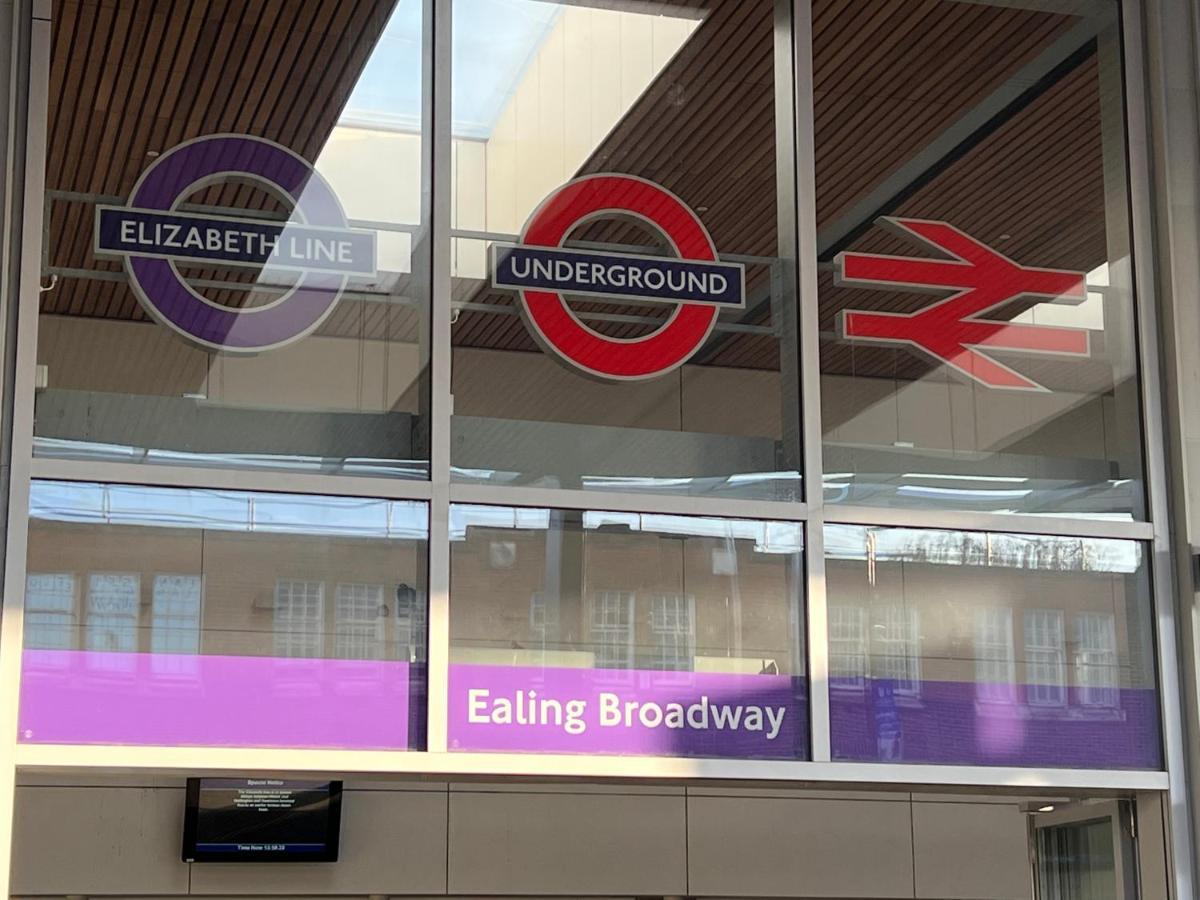 La Vie - Entire Apartment - Next To Central District Elizabeth Line Tube Station - Near Central London & Wembley Ealing Exterior foto